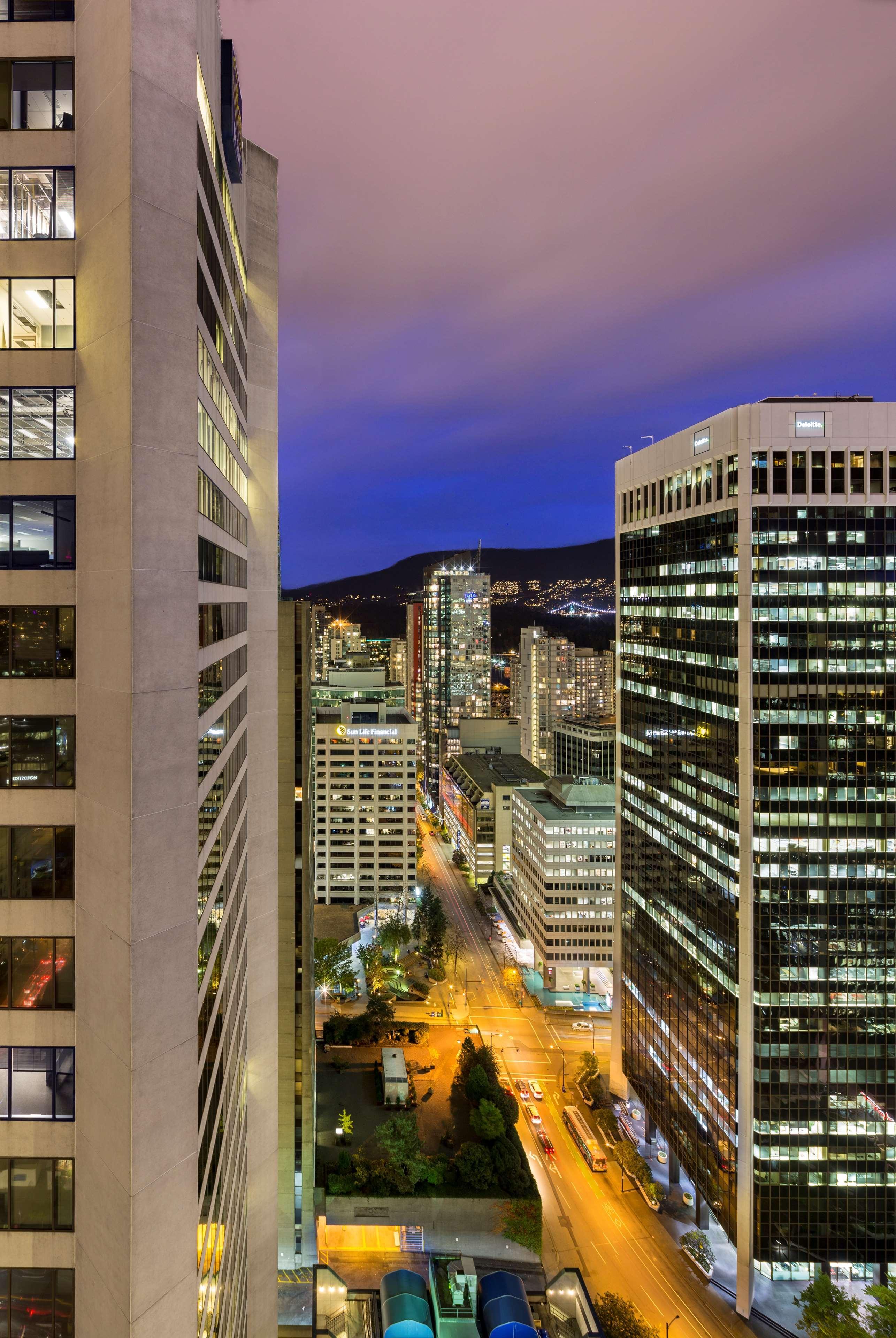 Hyatt Regency Vancouver Exterior foto Santiago skyline