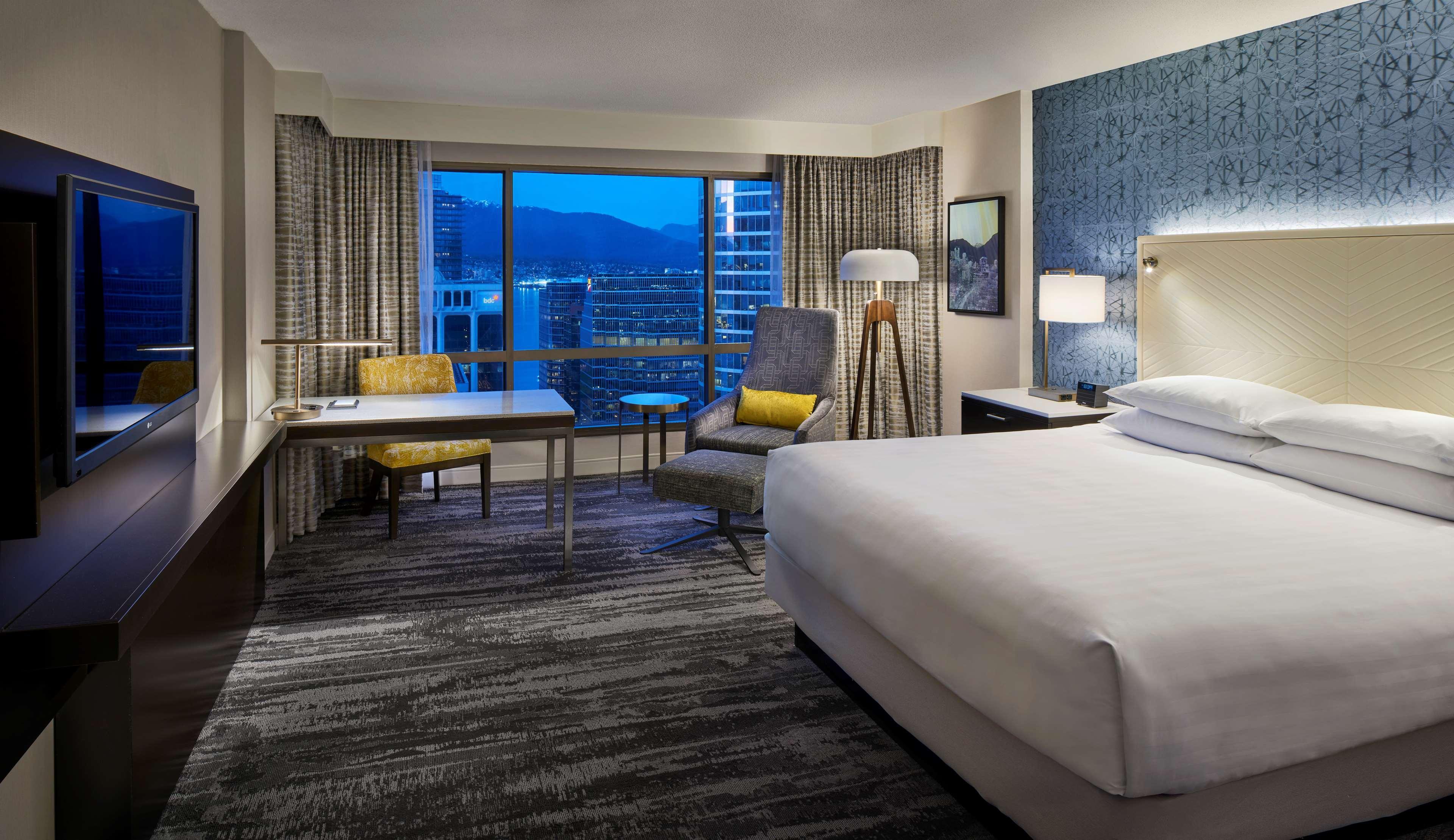 Hyatt Regency Vancouver Exterior foto A guest room at the Hilton Las Vegas
