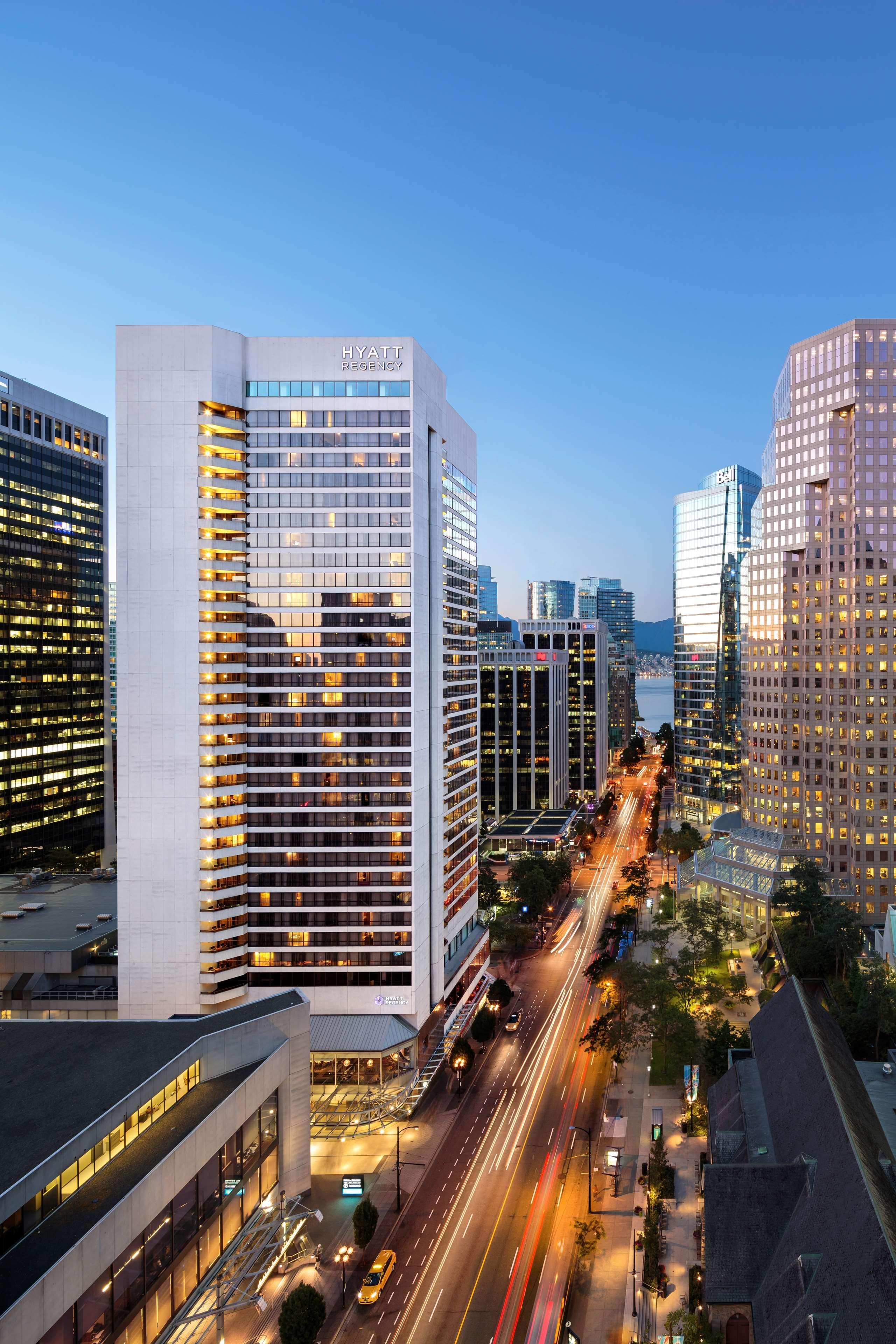 Hyatt Regency Vancouver Exterior foto The Westin Palace Madrid